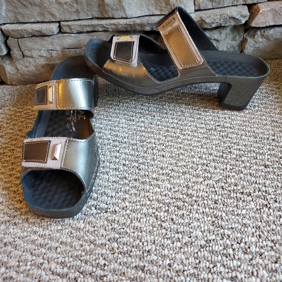 Vital Austria Sandals sz 9 New condition - Picture 1 of 7
